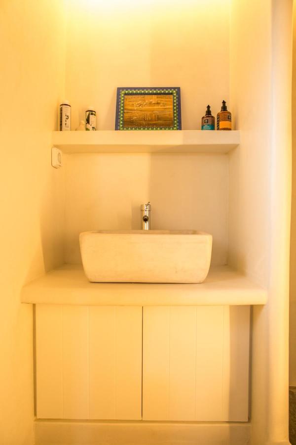 Spiti Anita, Superior Master & Double Room - Pristine, Serene, Beautiful Views غافريون المظهر الخارجي الصورة